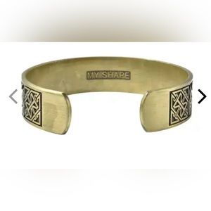 Magnetic by Design Antique Style Eagle Cuff Bracelet in Gold Tone.